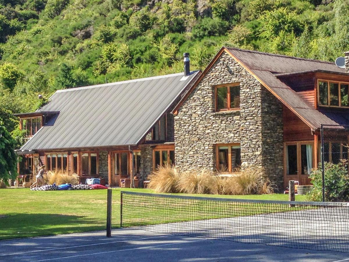 Wharenui Holiday Home By Majordomo Эрроутаун Номер фото